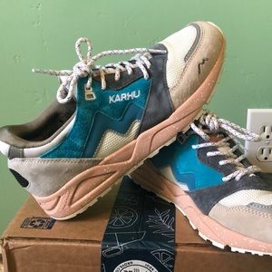 BASICALLY NEW KARHU SHOES